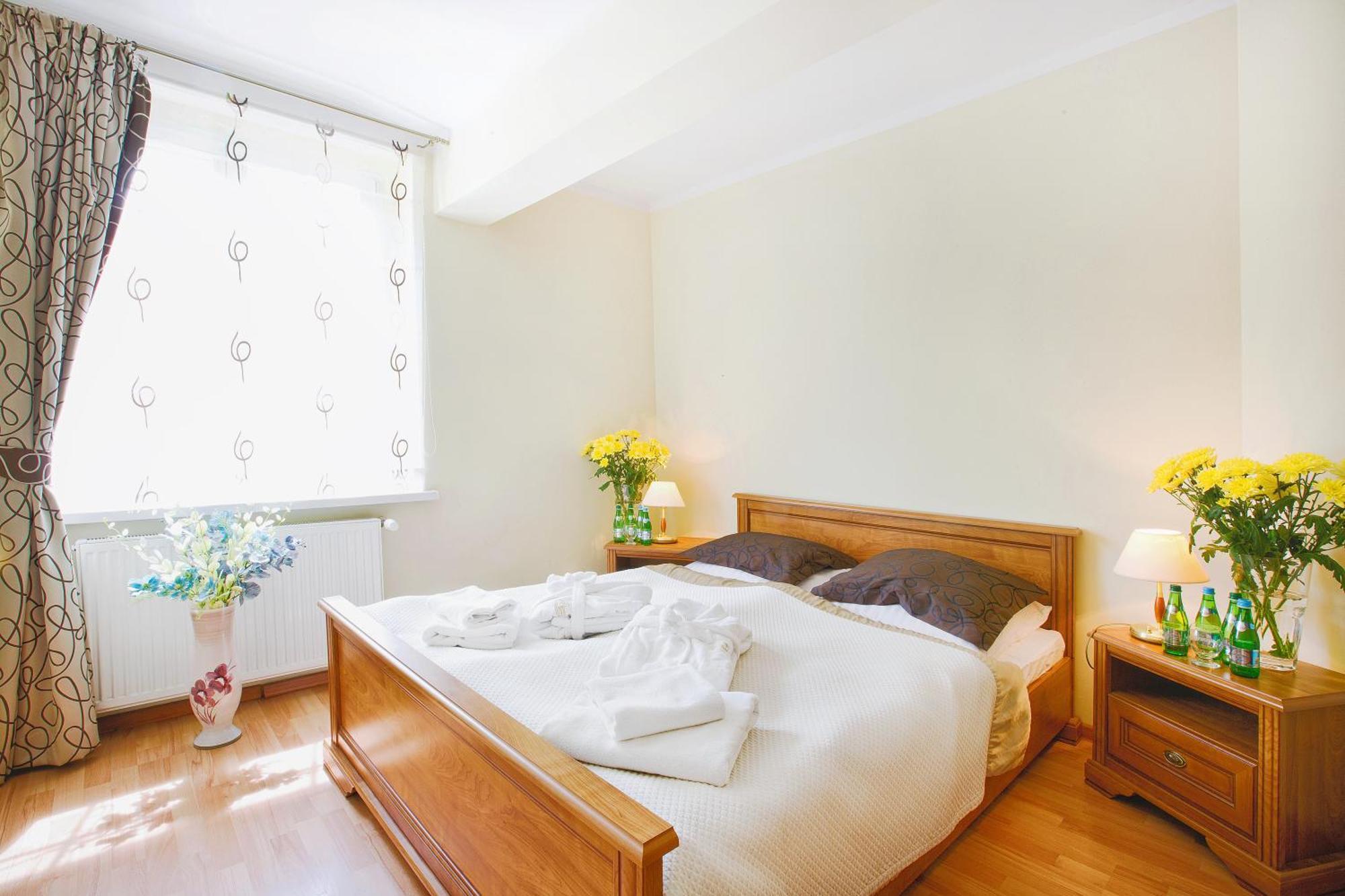 Hotel Polonia à Kudowa-Zdrój Extérieur photo