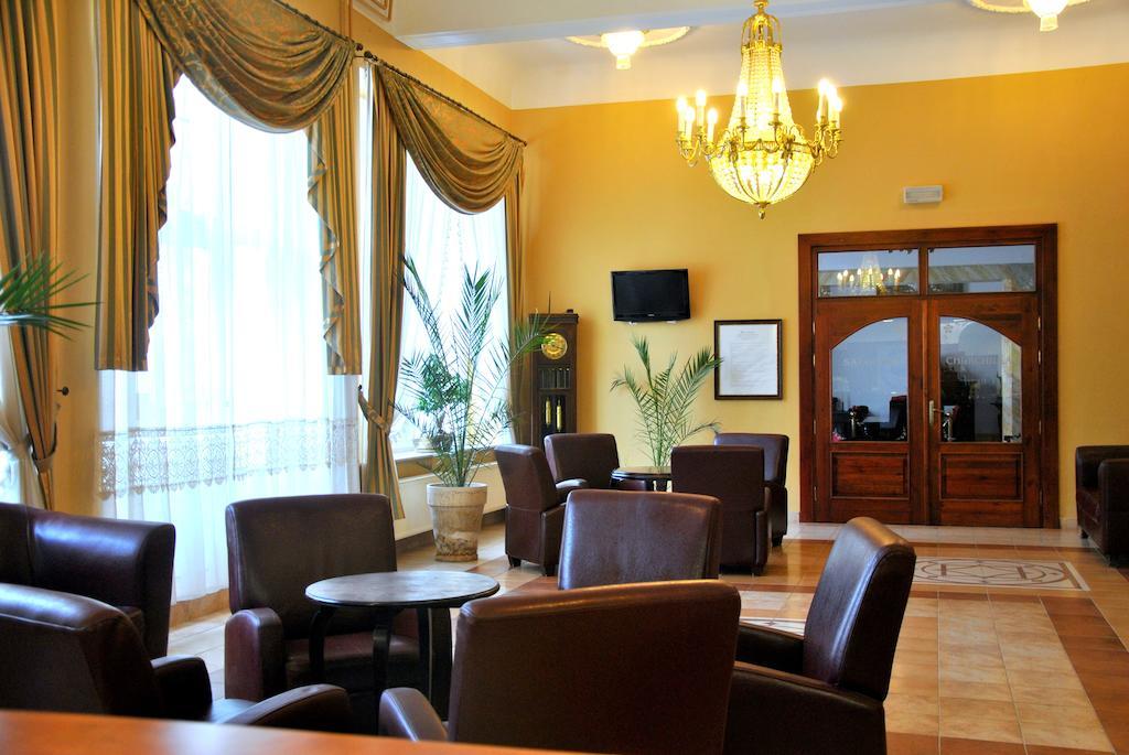 Hotel Polonia à Kudowa-Zdrój Extérieur photo