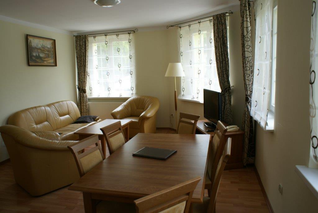 Hotel Polonia à Kudowa-Zdrój Extérieur photo