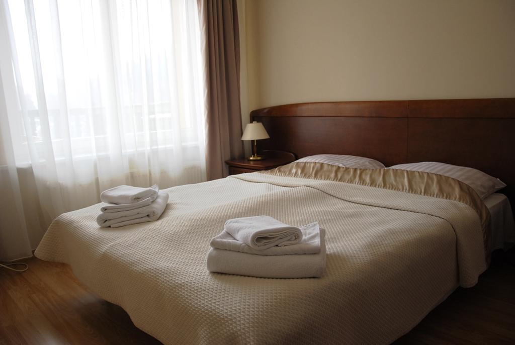 Hotel Polonia à Kudowa-Zdrój Extérieur photo