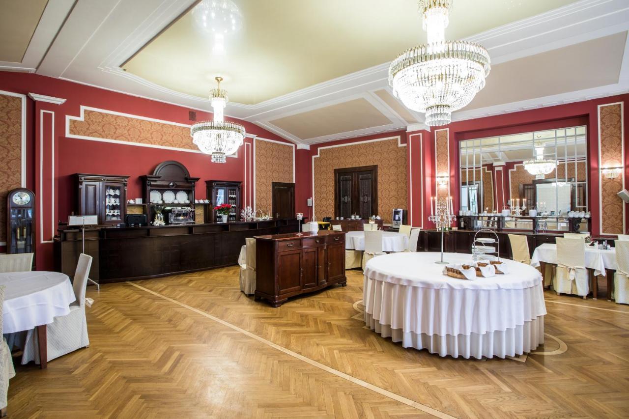Hotel Polonia à Kudowa-Zdrój Extérieur photo